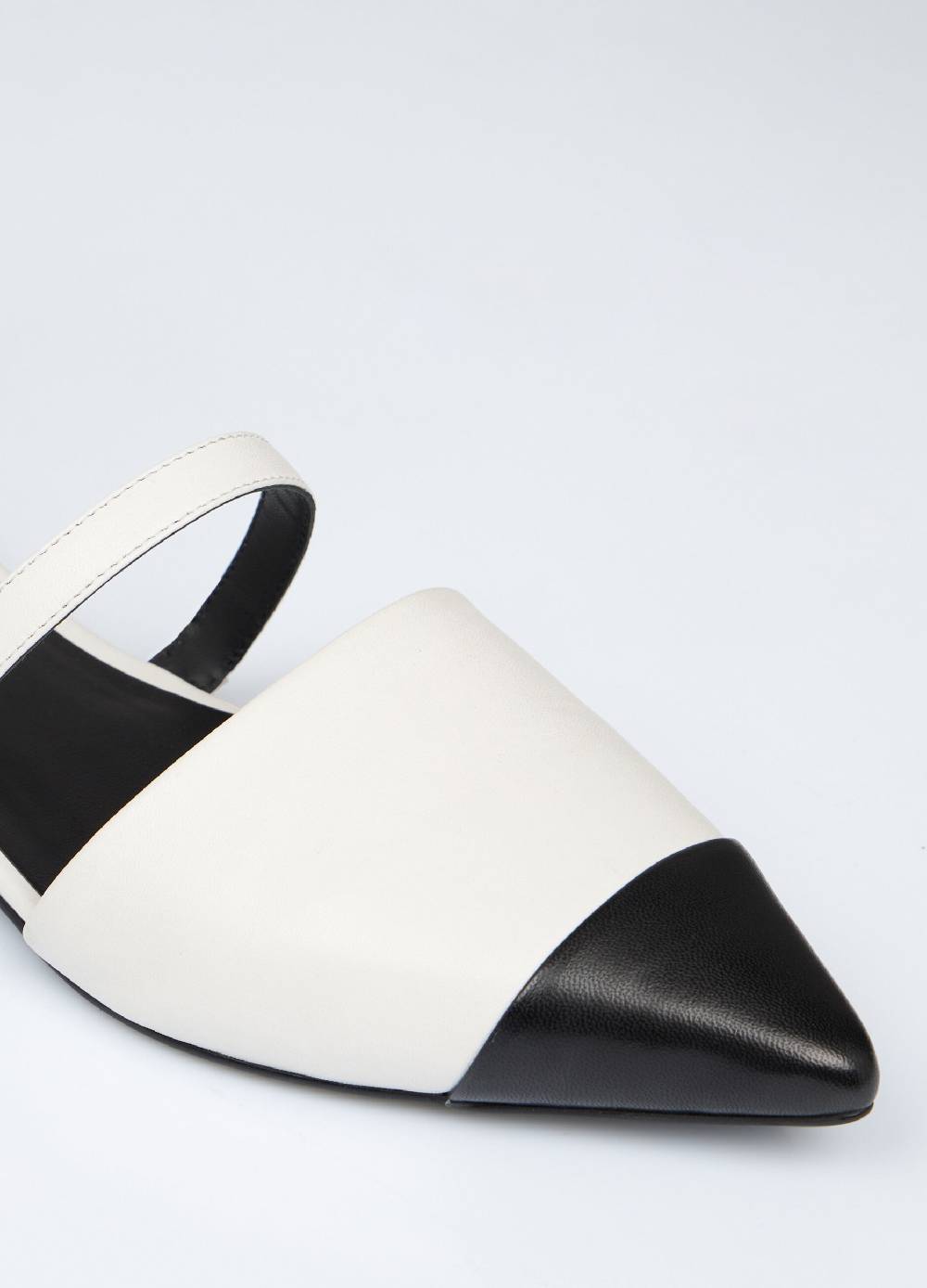 LES COPAINSBallerine in vera pelle con laccetto alla caviglia Italy