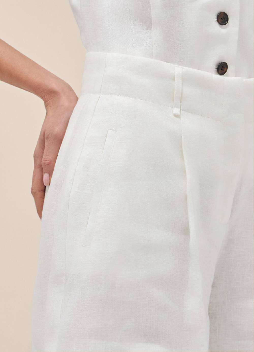 LES COPAINSPantaloni shorts in lino Online
