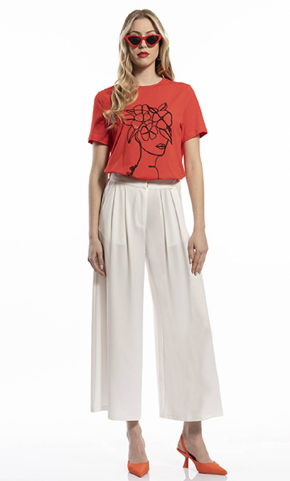 Koralline T-SHIRT CON VOLTO RICAMATO E STRASS Qualità