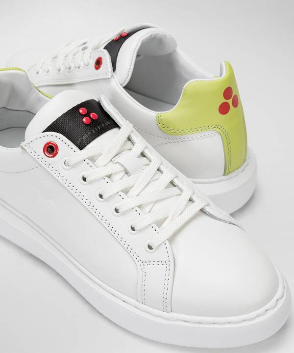 Peuterey Sneaker in pelle con logo goffrato Consegna Veloce