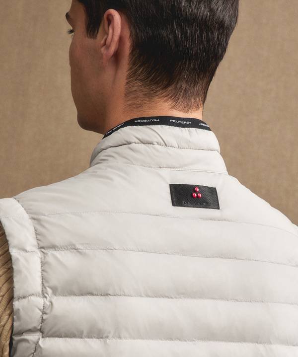 Peuterey Gilet imbottito superleggero e semilucido In Vendita