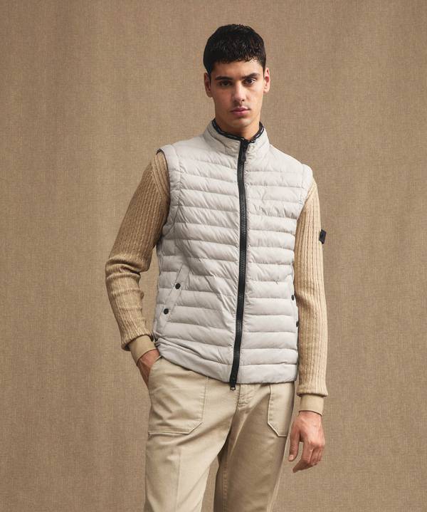 Peuterey Gilet imbottito superleggero e semilucido In Vendita