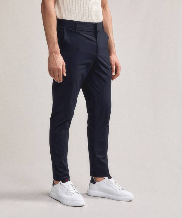 Peuterey Pantaloni tecnici stretch Offerte