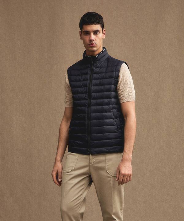 Peuterey Gilet imbottito superleggero e semilucido Offerta