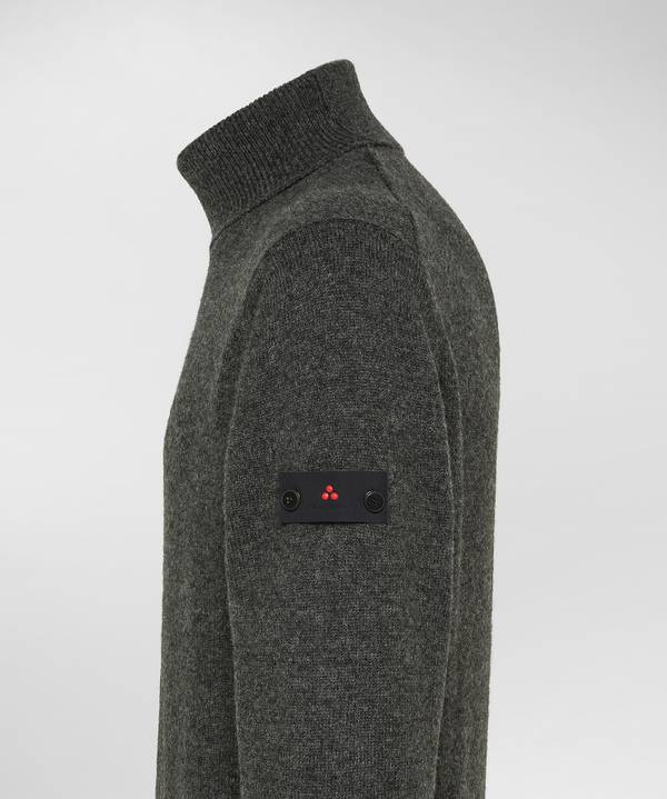 Peuterey Maglia A Collo Alto In Misto Lana Yak Offerta Giorno del Papà