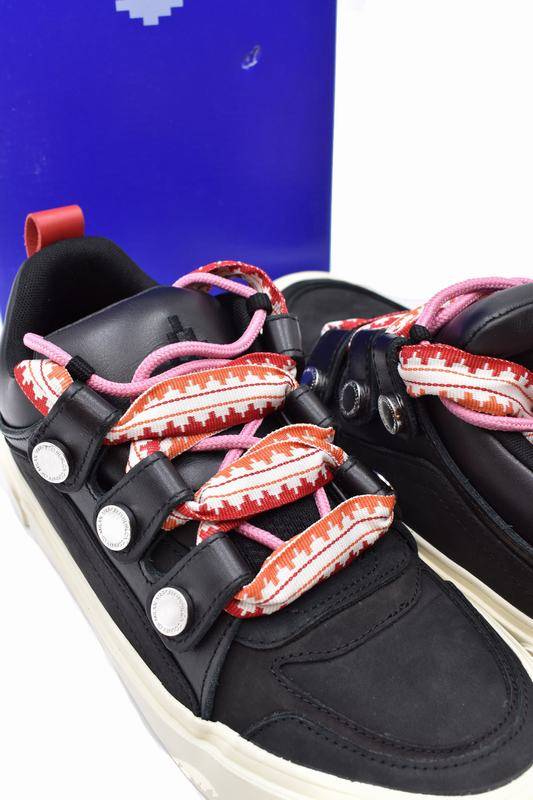 Marcelo Burlon Sneakers Codice prodotto: CMIA097F22LEA001 Qualità Garantita