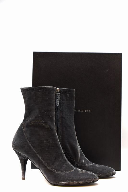 Giuseppe Zanotti Stivali Codice prodotto: I270007 Pezzi Unici