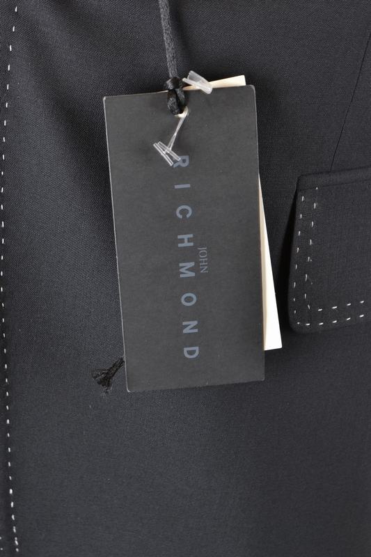 John Richmond Giacche da completo Codice prodotto: ZFI1 1053 2233 1002 Offerta speciale