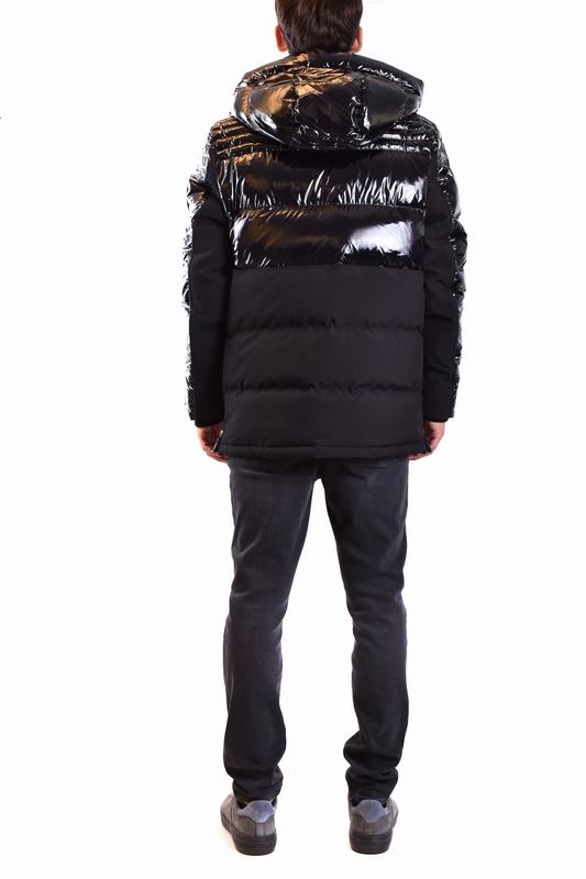 MOOSE KNUCKLES Piumini Codice prodotto: M32MJ139 Ultimi tre giorni
