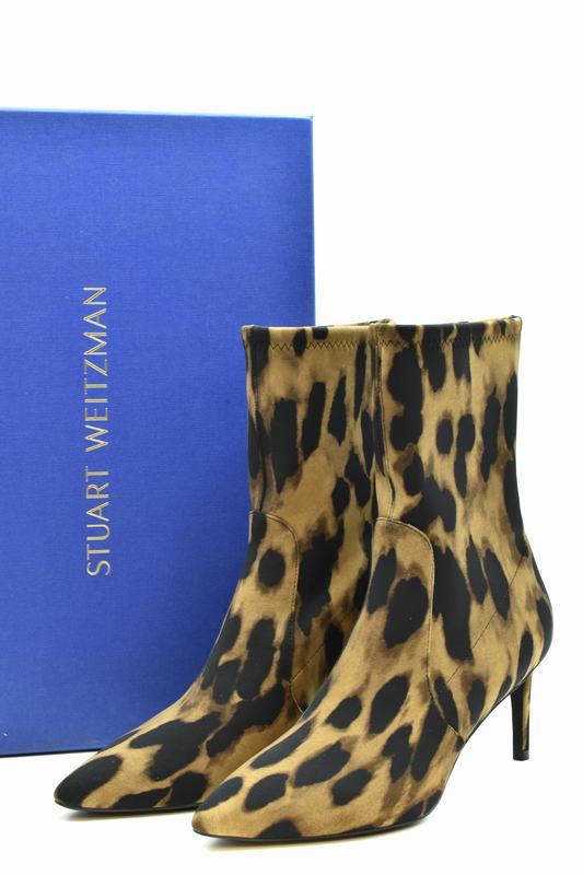 STUART WEITZMAN Stivali Codice prodotto: 1L96585 Sostegno trimestrale