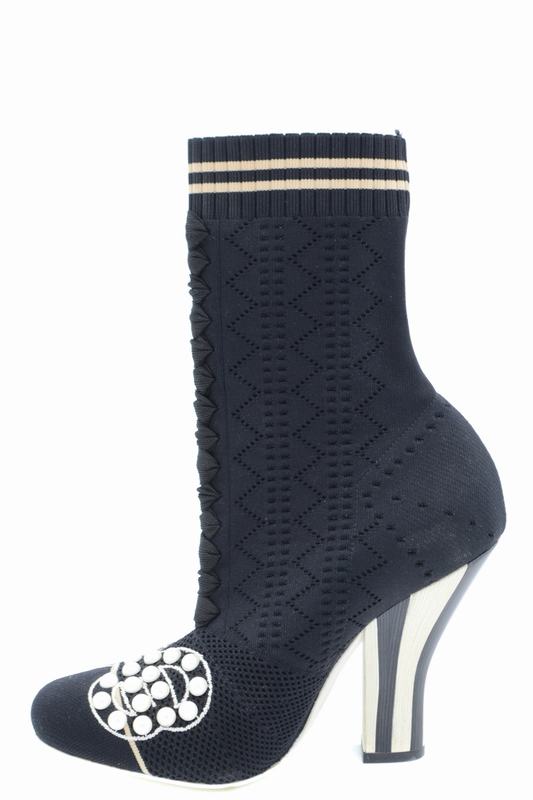 Fendi Stivali Codice prodotto: 8T6514A15PF1120 Novità