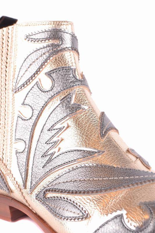 Santoni Stivali Codice prodotto: P18WTDB56977HA1CS Presa