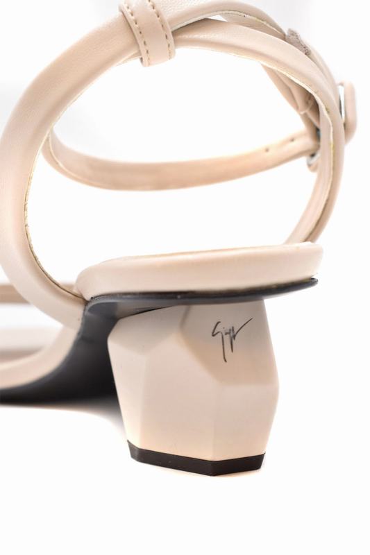 Giuseppe Zanotti Sandali Codice prodotto: E300048 Qualità Garantita