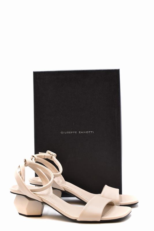 Giuseppe Zanotti Sandali Codice prodotto: E300048 Qualità Garantita