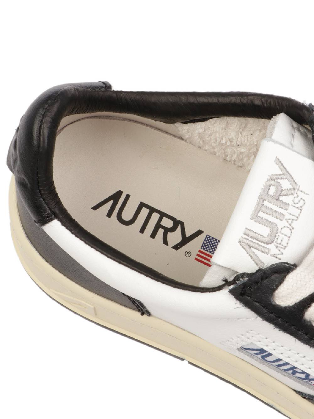 AUTRY Sneakers Donna Medalist Low in Pelle Bicolore Acquista Ora