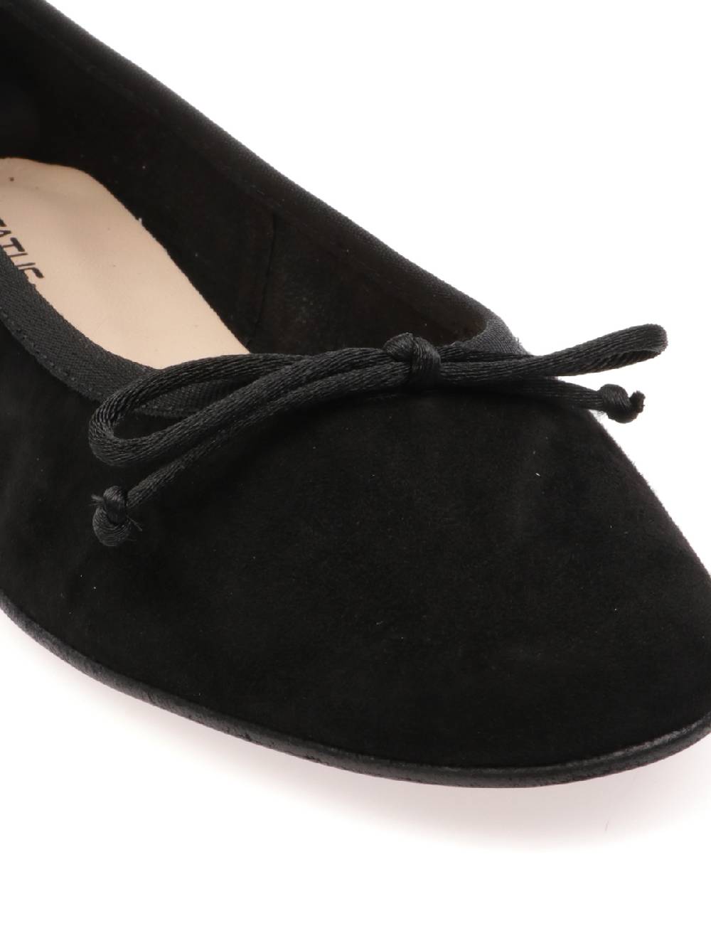 Status Ballerina Saldi