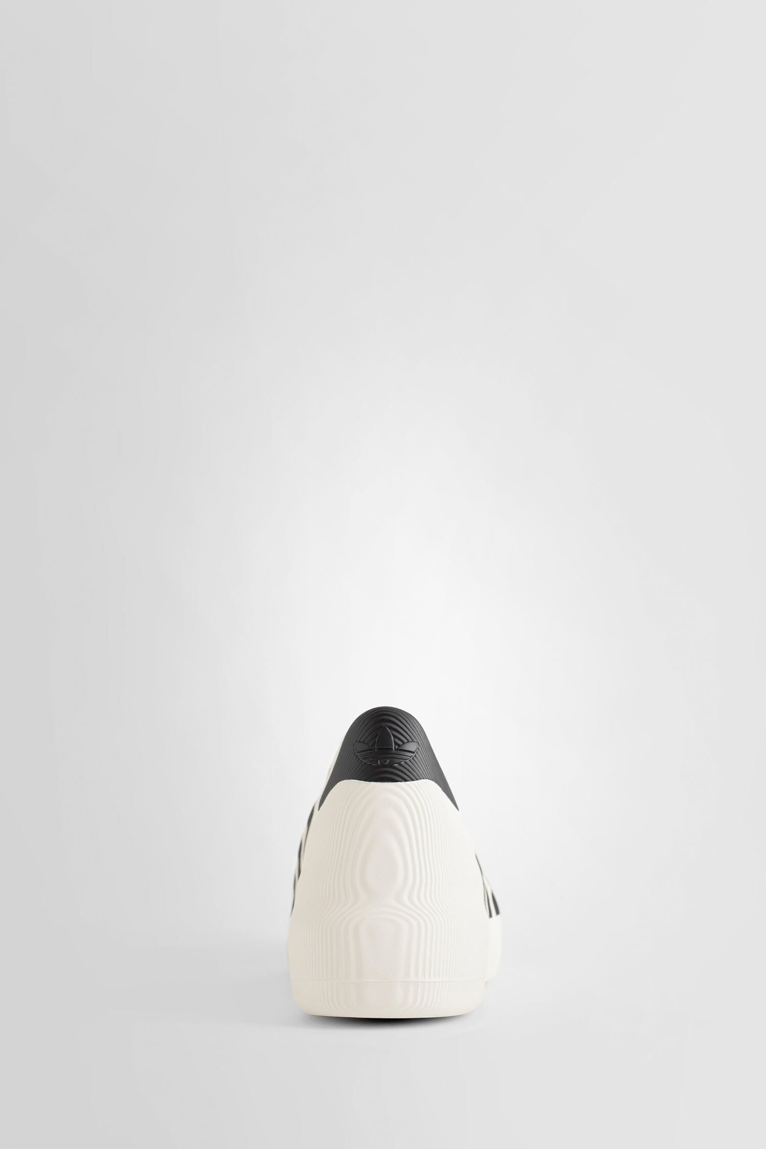 Antonioli ADIDAS MAN WHITE SNEAKERS Fino Al -60%