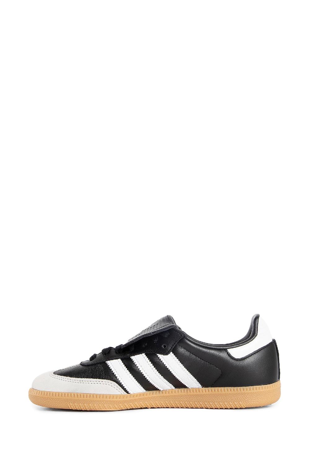 Antonioli ADIDAS WOMAN BLACK&WHITE SNEAKERS Saldi