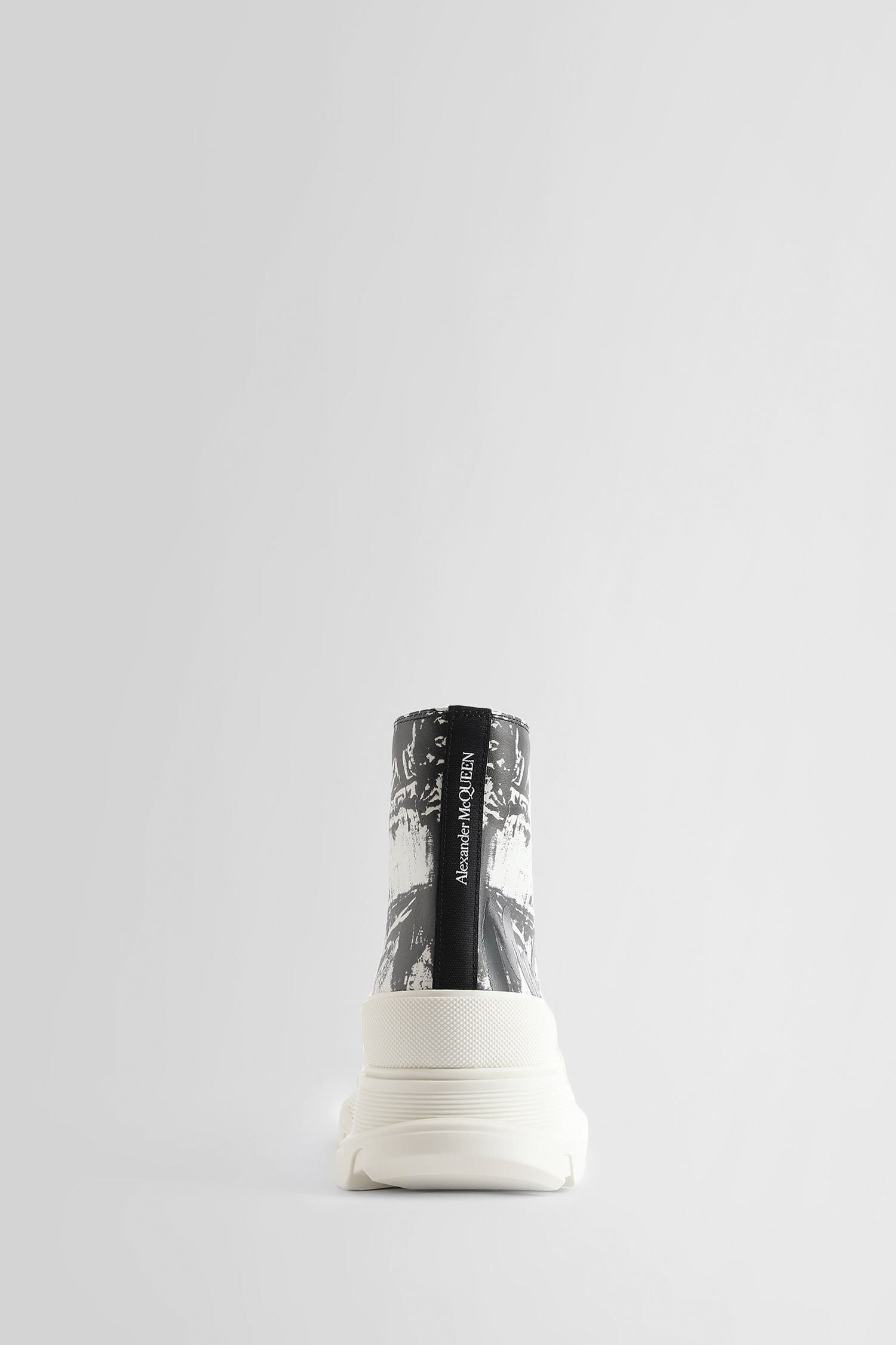 Antonioli ALEXANDER MCQUEEN MAN BLACK&WHITE BOOTS Offerta