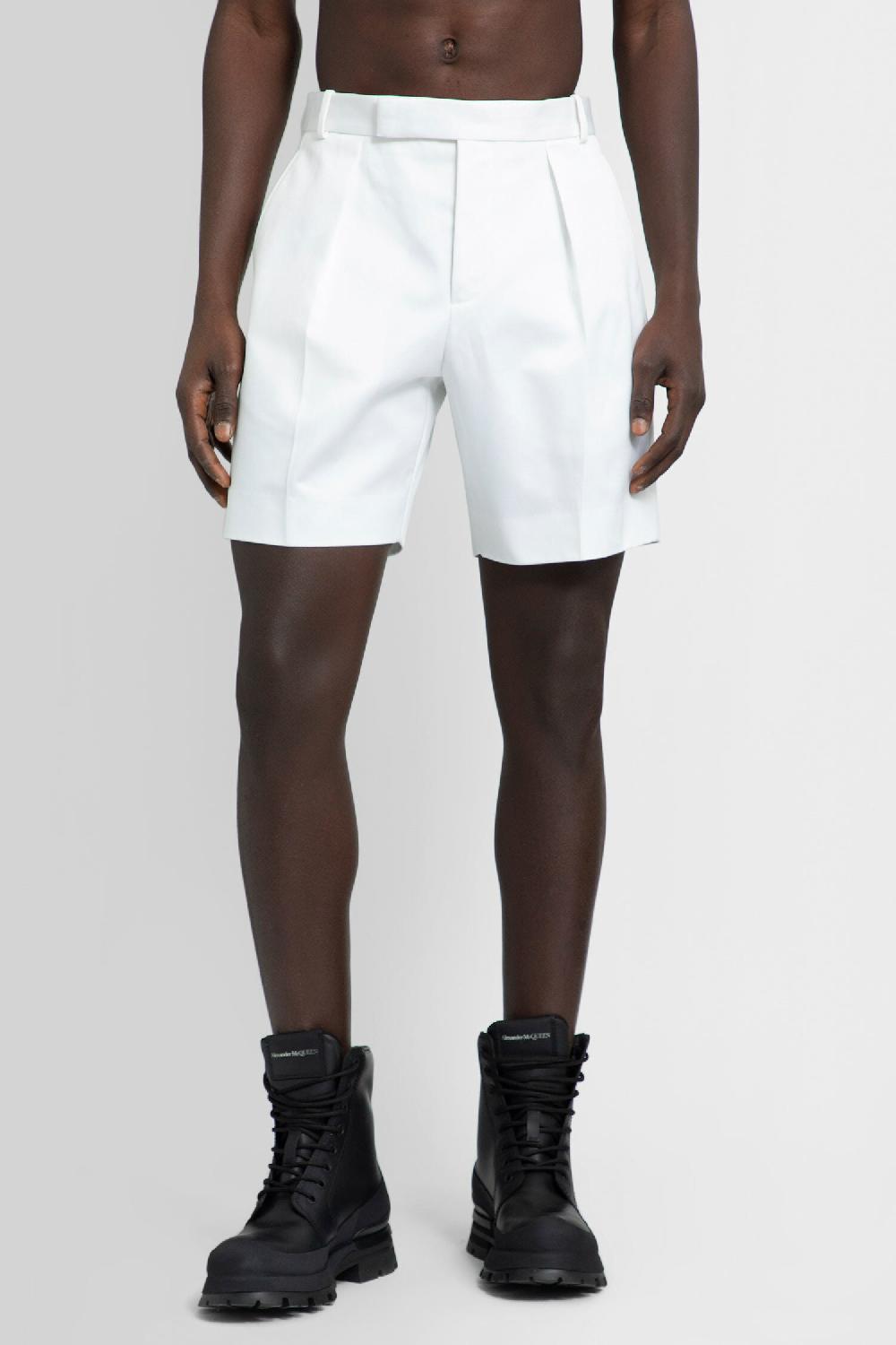 Antonioli ALEXANDER MCQUEEN MAN WHITE SHORTS & SKIRTS Soddisfazione Garantita