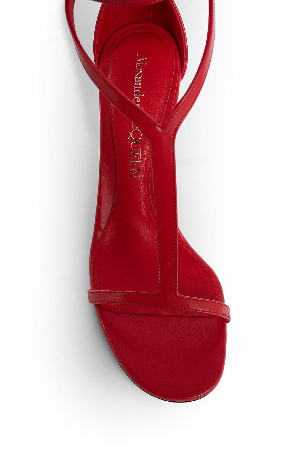 Antonioli ALEXANDER MCQUEEN WOMAN RED SANDALS & SLIDES Offerte