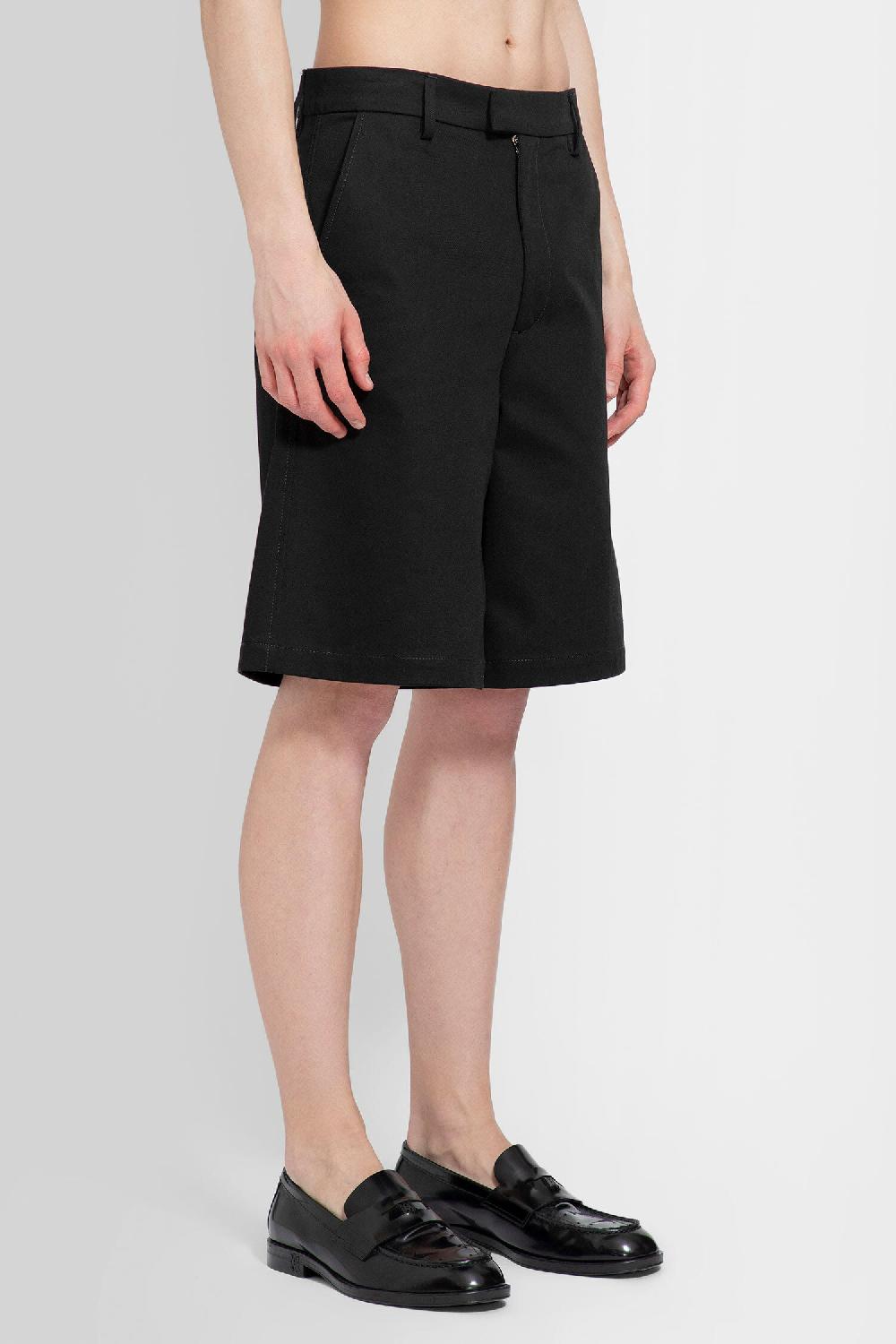 Antonioli AMIRI MAN BLACK SHORTS & SKIRTS Vendita calda