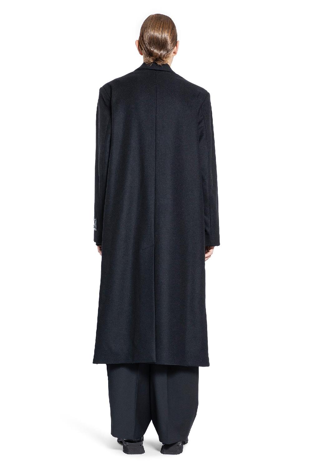 Antonioli AN OTHER DATE MAN BLACK COATS Prezzo Ridotto