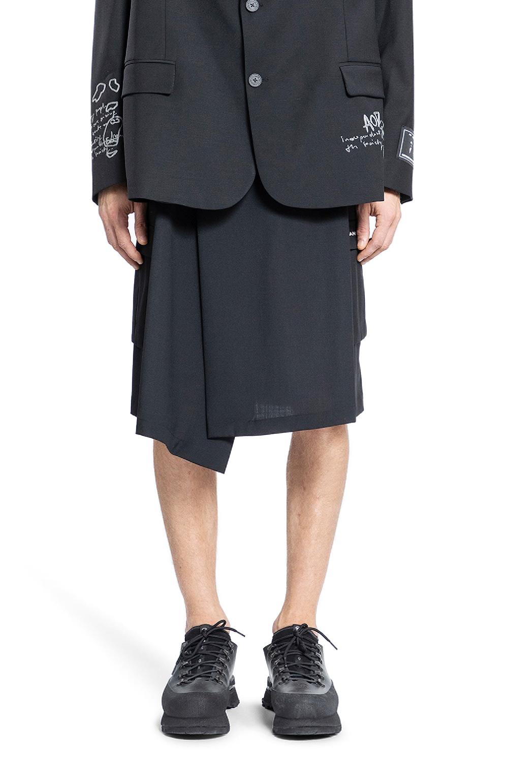 Antonioli AN OTHER DATE MAN BLACK SHORTS & SKIRTS Sconto