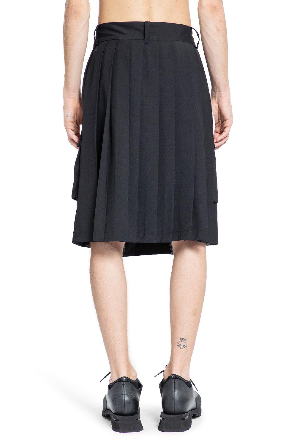 Antonioli AN OTHER DATE MAN BLACK SHORTS & SKIRTS Sconto