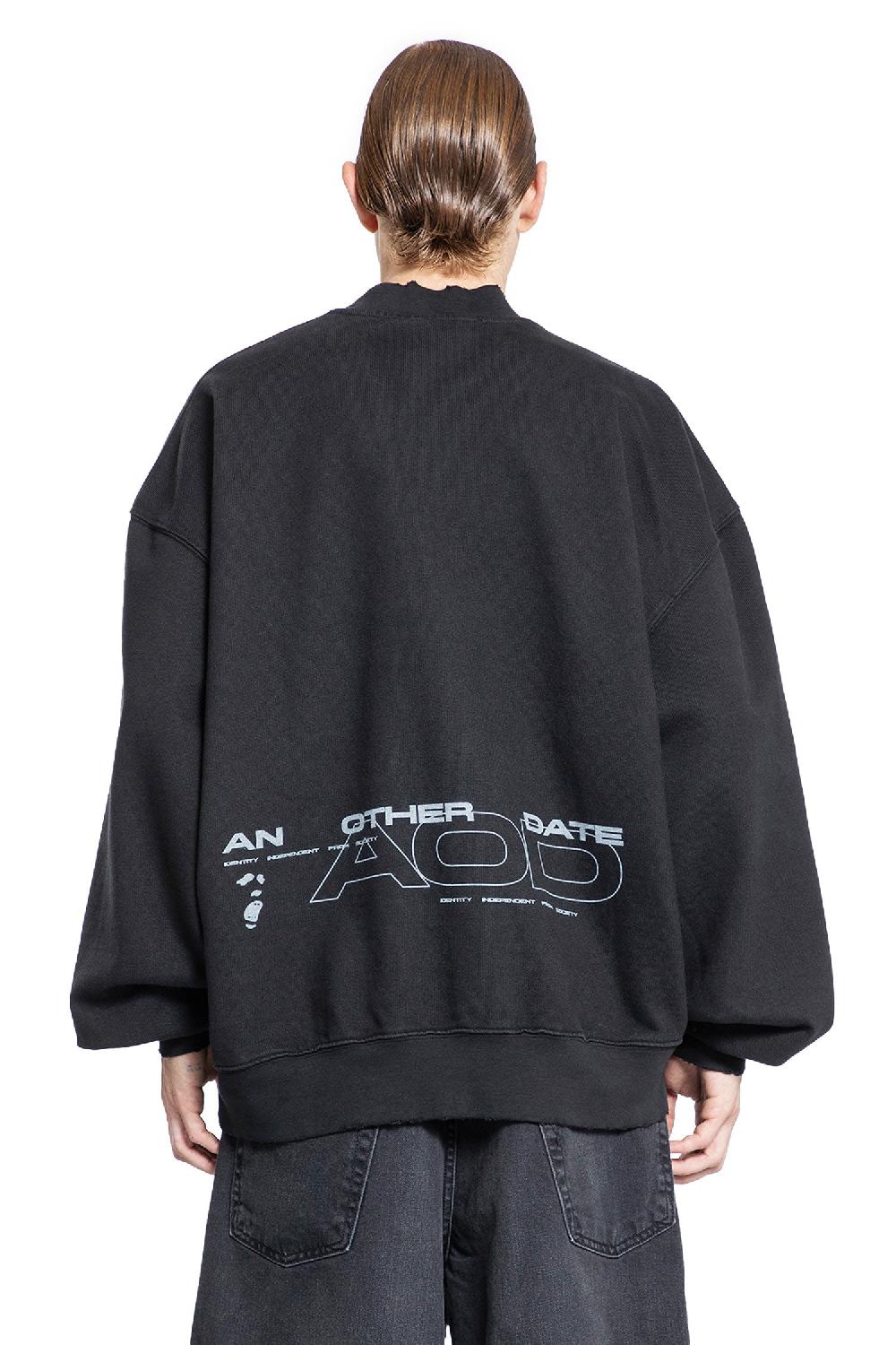 Antonioli AN OTHER DATE MAN BLACK SWEATSHIRTS Offerta