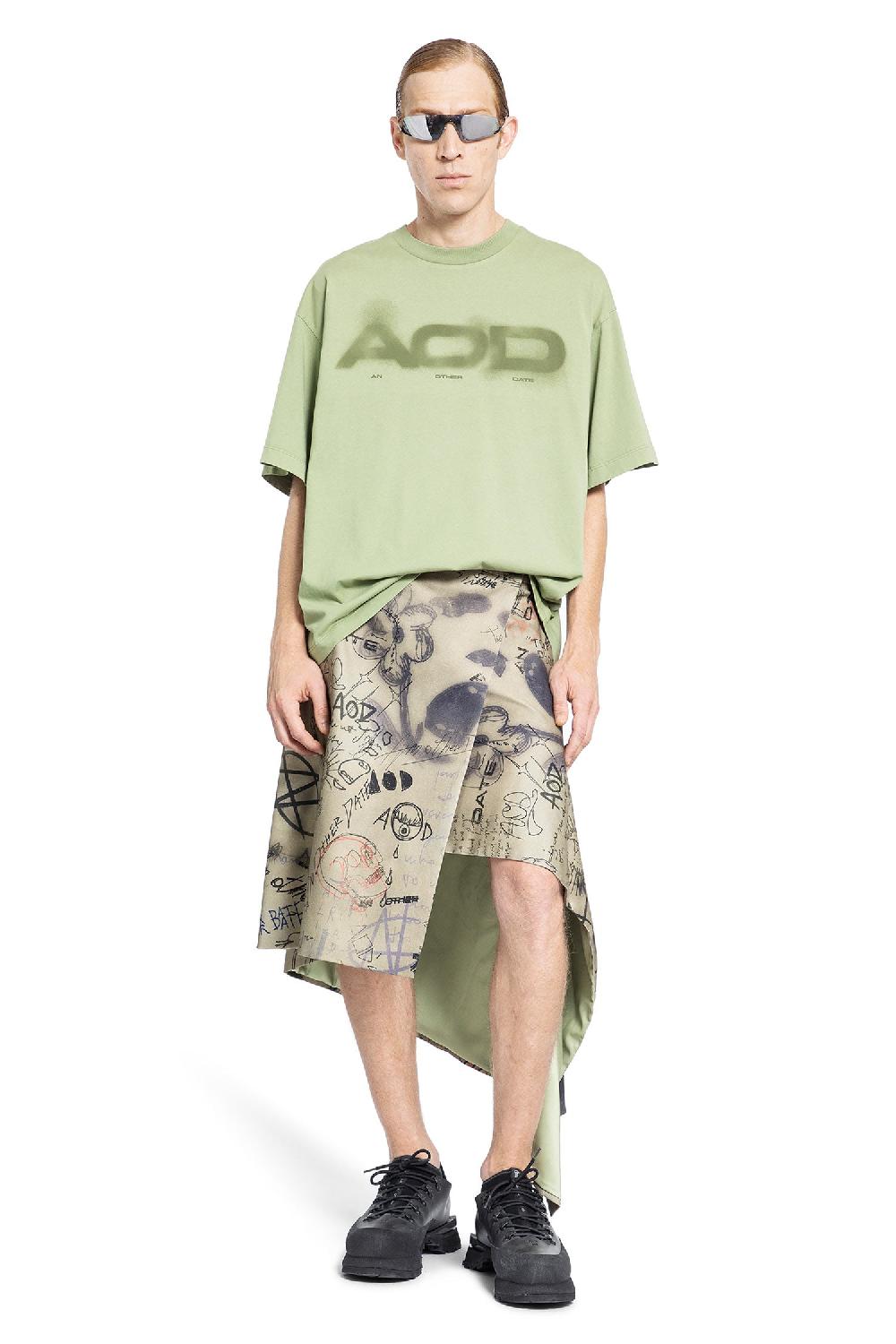 Antonioli AN OTHER DATE MAN GREEN T-SHIRTS & TANK TOPS Saldi
