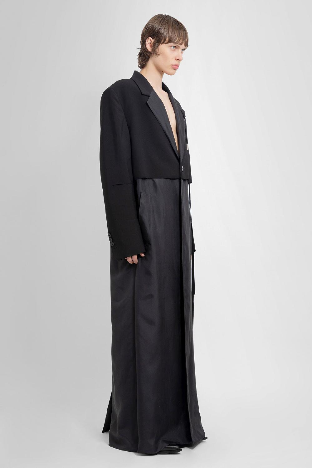 Antonioli ANN DEMEULEMEESTER MAN BLACK COATS Fino al 55% di sconto