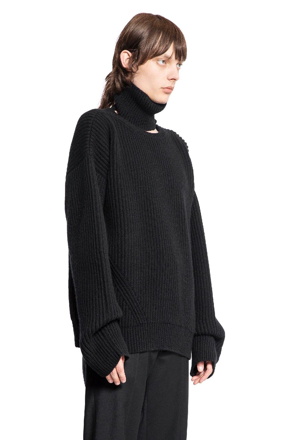 Antonioli ANN DEMEULEMEESTER MAN BLACK KNITWEAR Promozione