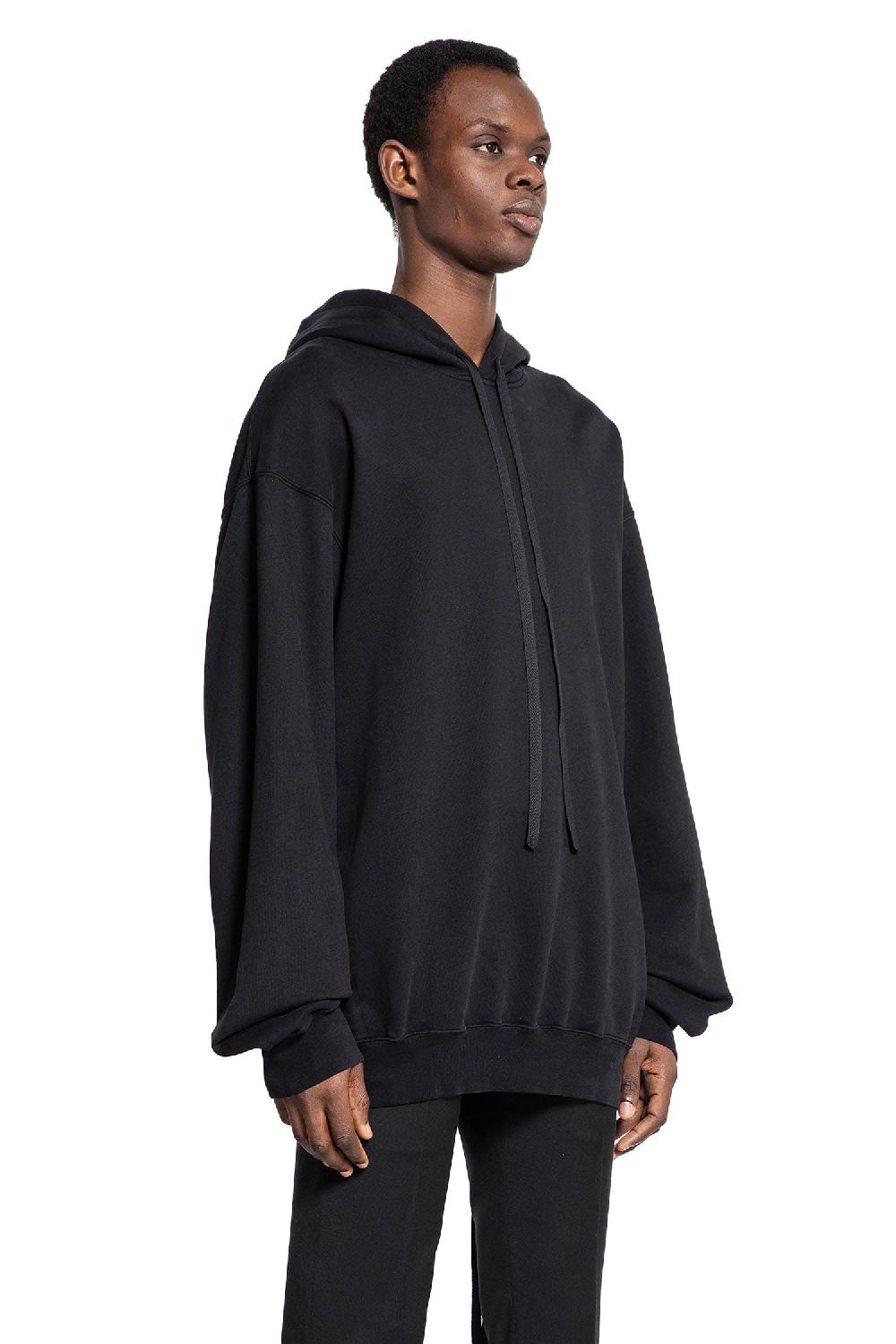 Antonioli ANN DEMEULEMEESTER MAN BLACK SWEATSHIRTS Economico