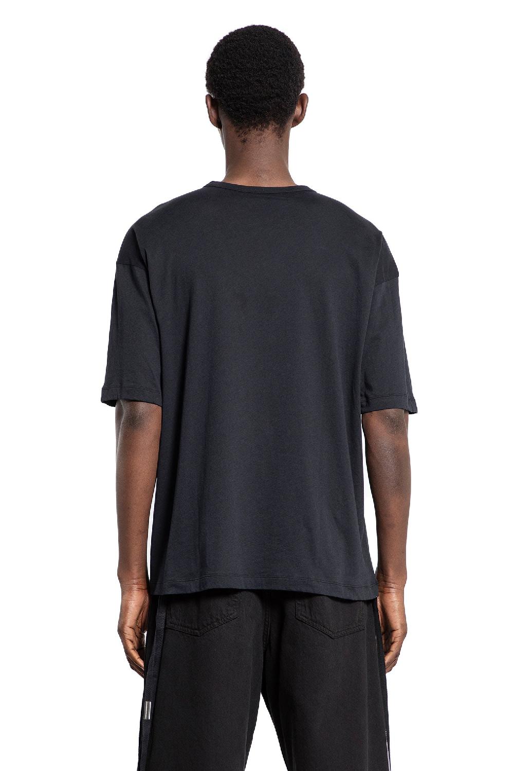 Antonioli ANN DEMEULEMEESTER MAN BLACK T-SHIRTS & TANK TOPS Offerte