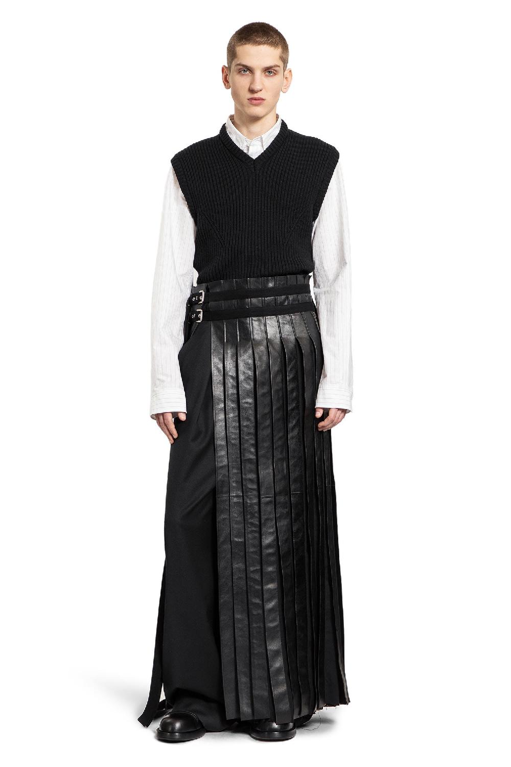 Antonioli ANN DEMEULEMEESTER MAN BLACK&WHITE SHIRTS Comprare a buon mercato