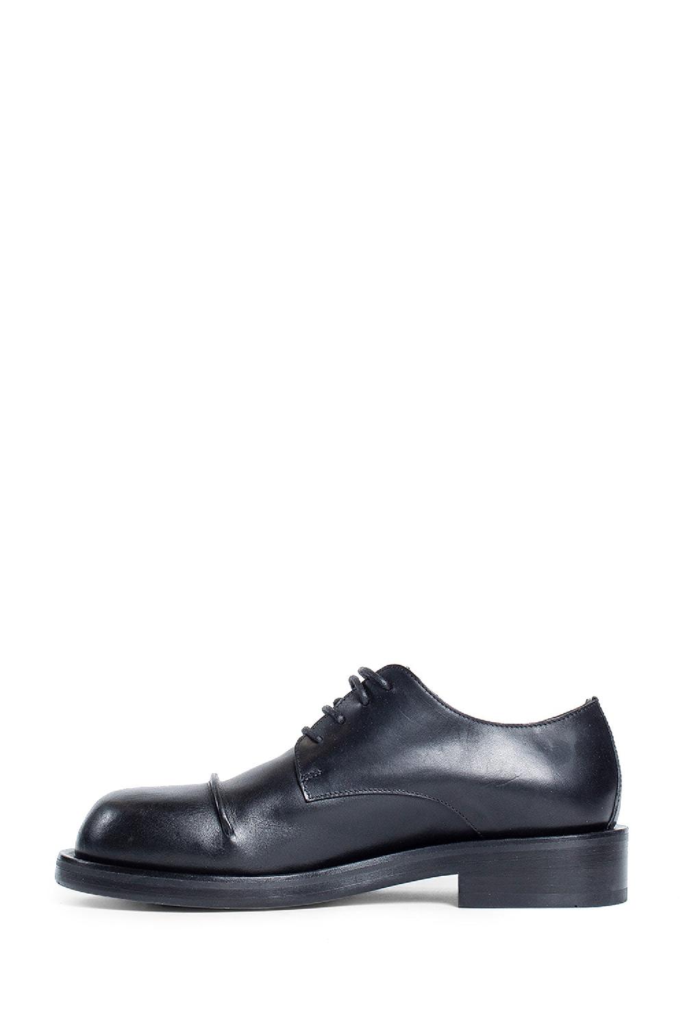 Antonioli ANN DEMEULEMEESTER WOMAN BLACK LACE-UPS Offerta esclusiva