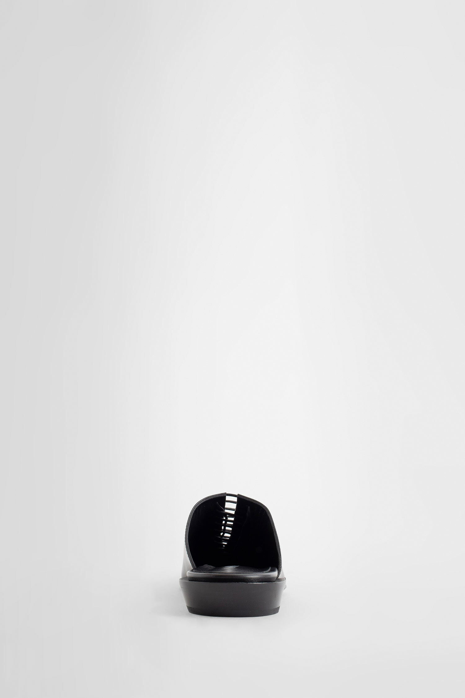 Antonioli ANN DEMEULEMEESTER WOMAN BLACK MULES Cyber Monday