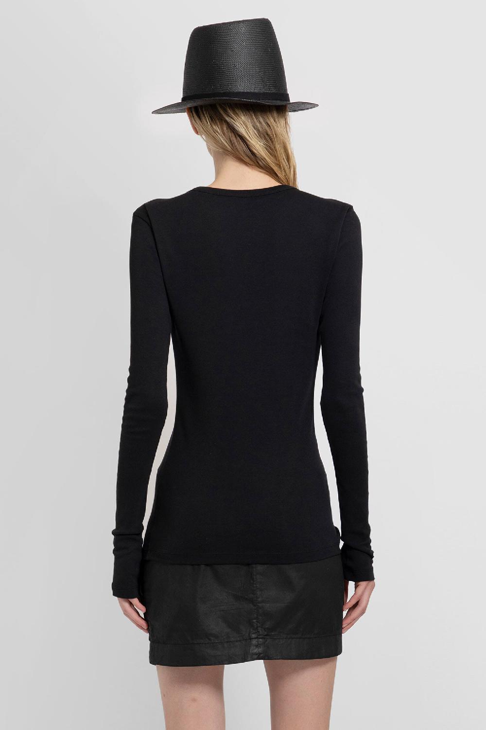 Antonioli ANN DEMEULEMEESTER WOMAN BLACK T-SHIRTS & TANK TOPS Comprane uno, ottenene uno gratis