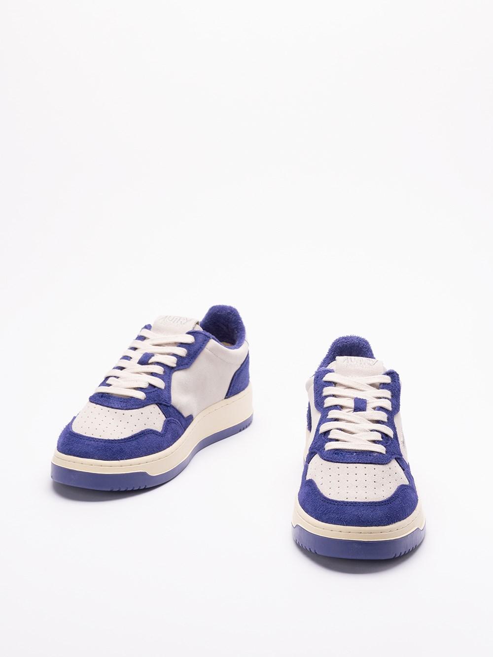 Autry `Medalist` Low-Top Sneakers In Linea