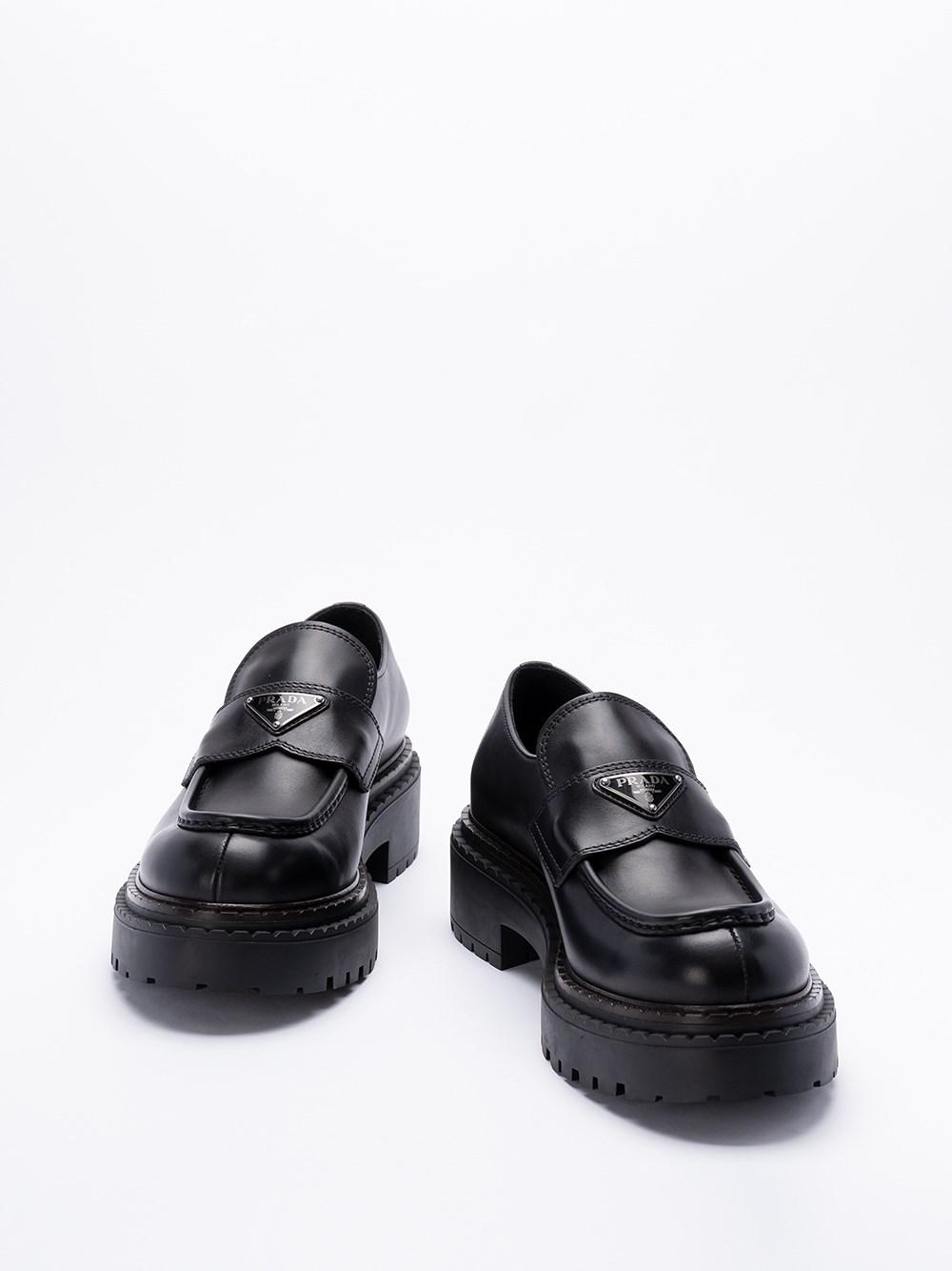 Prada Leather Loafers Super sconto