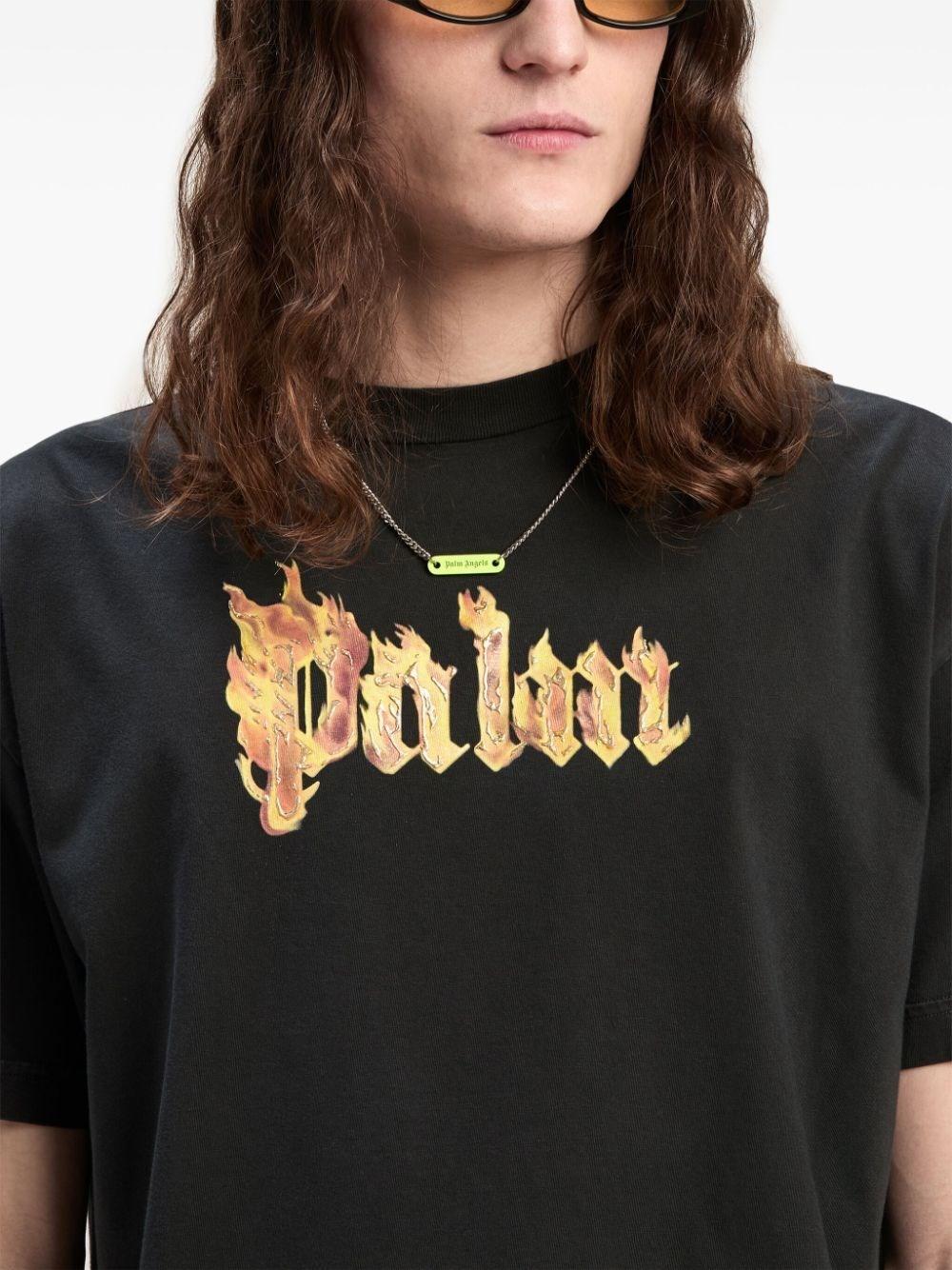 Palm angels `Burning Logo` T-Shirt Offerta