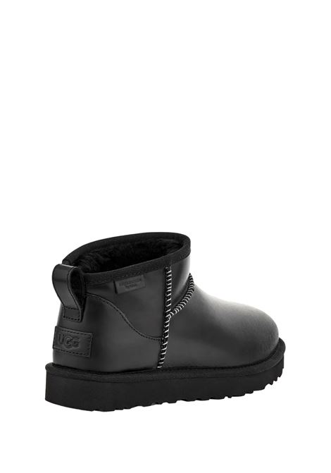 UGG Stivali Classic Ultra Mini Leather Regenerate Neri - UGG In Linea