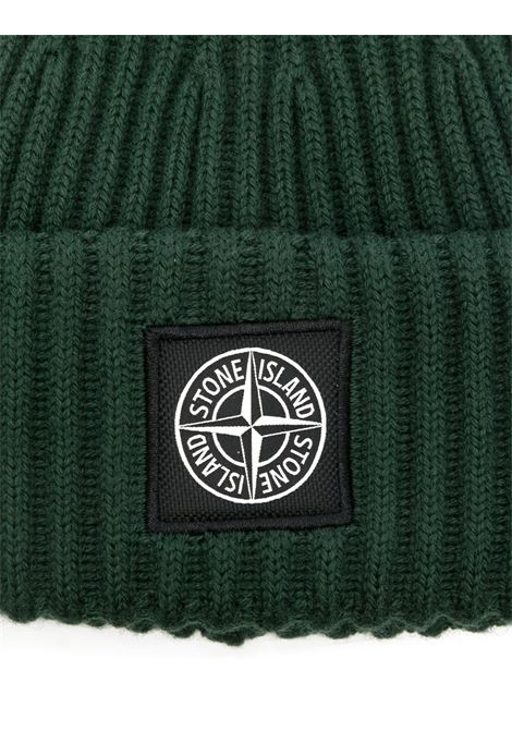 STONE ISLAND Berretto In Lana a Coste Verde Con Logo - STONE ISLAND Saldi