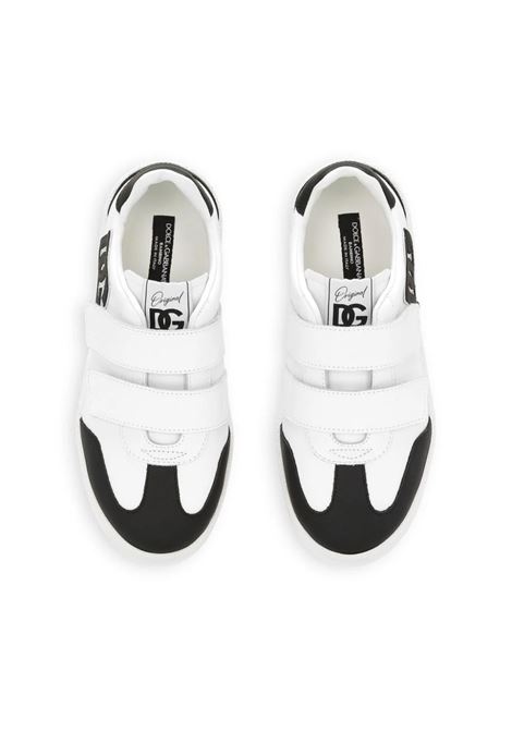 DOLCE & GABBANA KIDS Sneakers Basse DG Original Bianche e Nere Con Logo DG - DOLCE & GABBANA KIDS Promozione temporanea