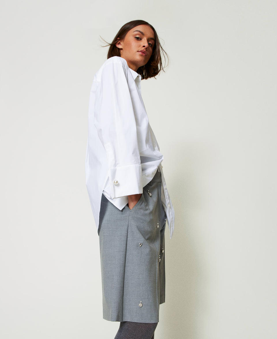 Twin Set Shorts con ricami a mano 2025