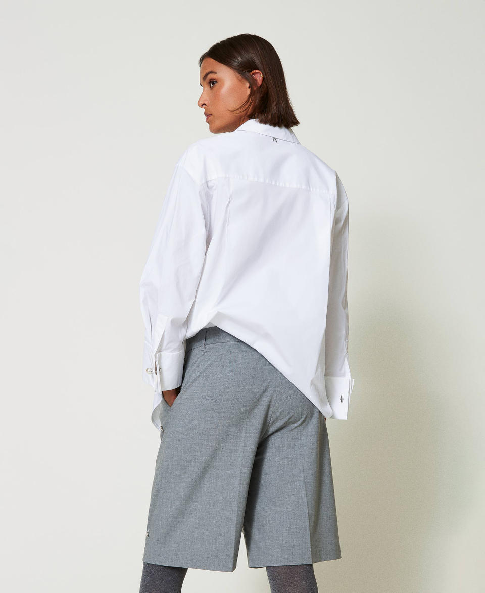 Twin Set Shorts con ricami a mano 2025