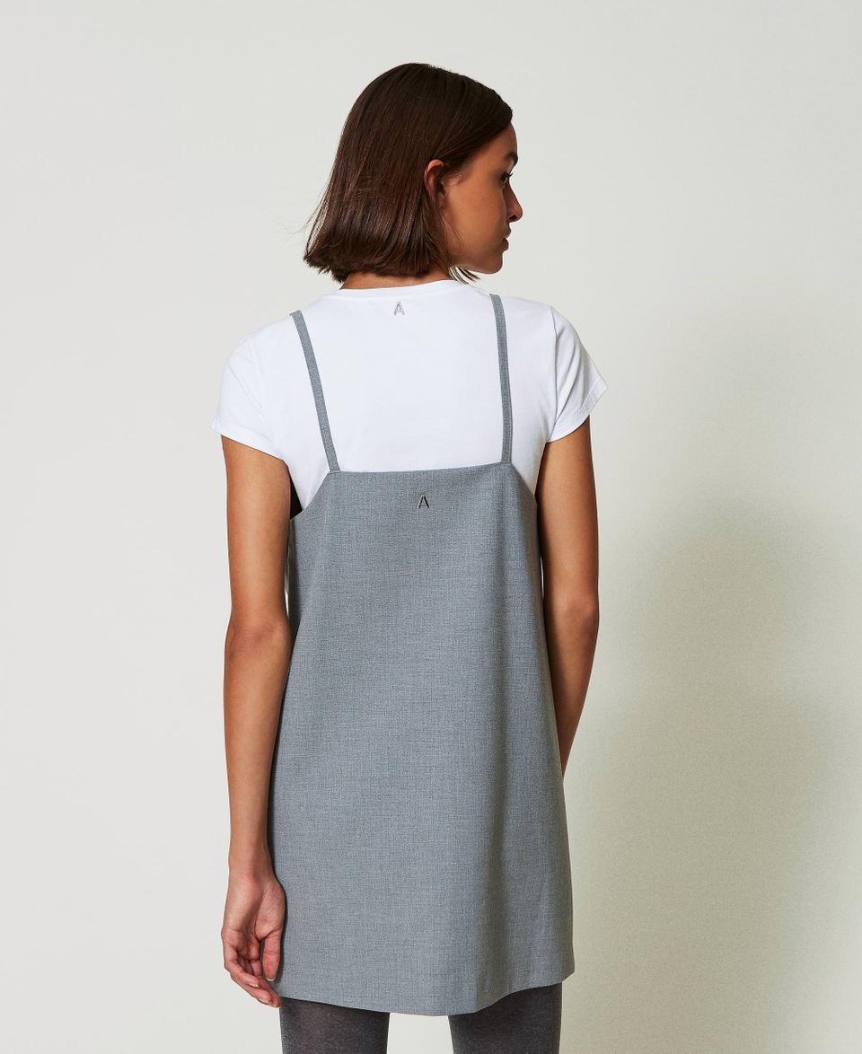Twin Set Abito corto con ricami e T-shirt In Linea