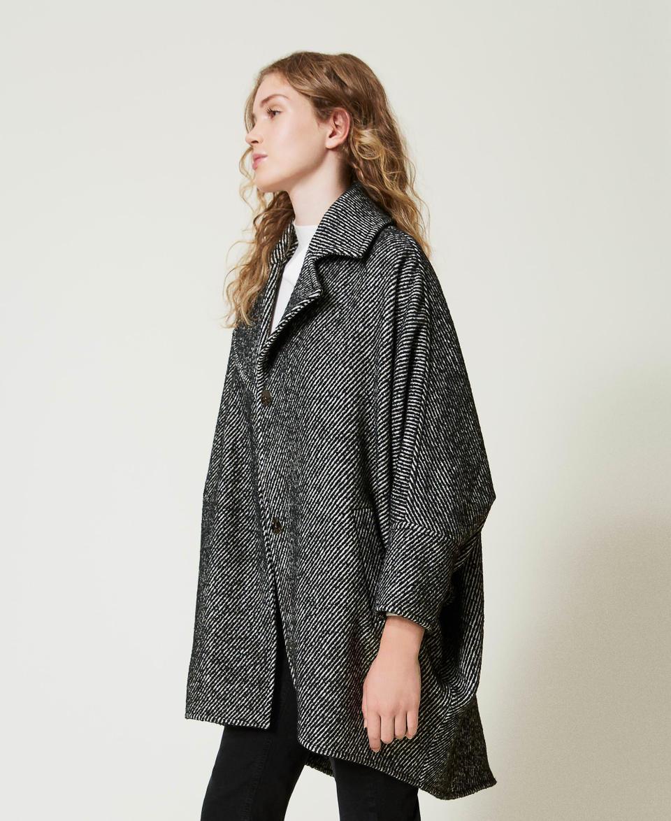 Twin Set Cappotto corto in panno bicolor Pezzi Unici