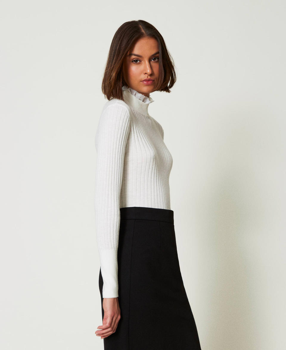 Twin Set Maglia lupetto con perline Novità